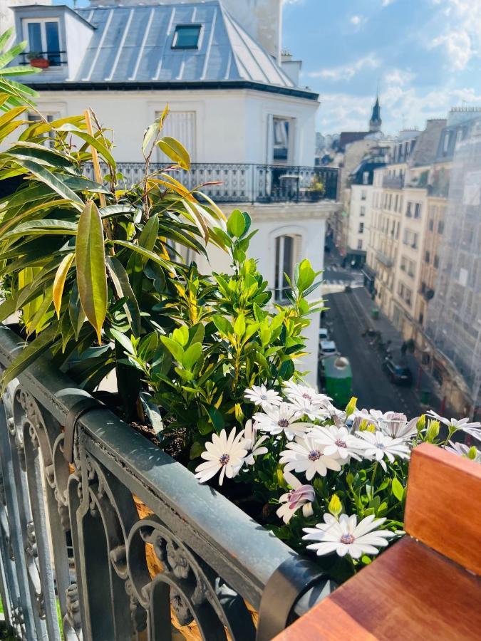 Apartment Vue Montmartre & Balcon