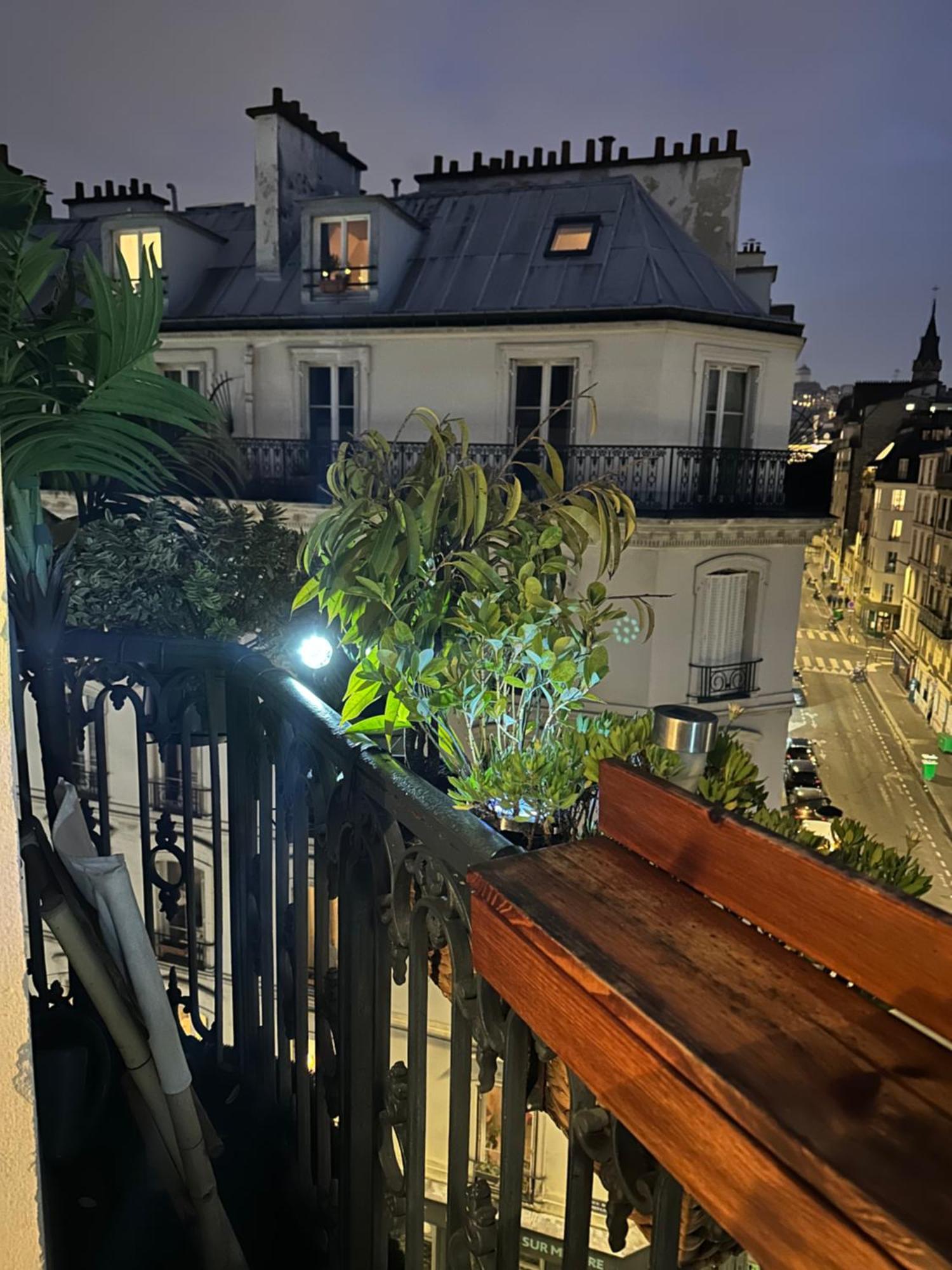 Vue Montmartre & Balcon Appartamento *